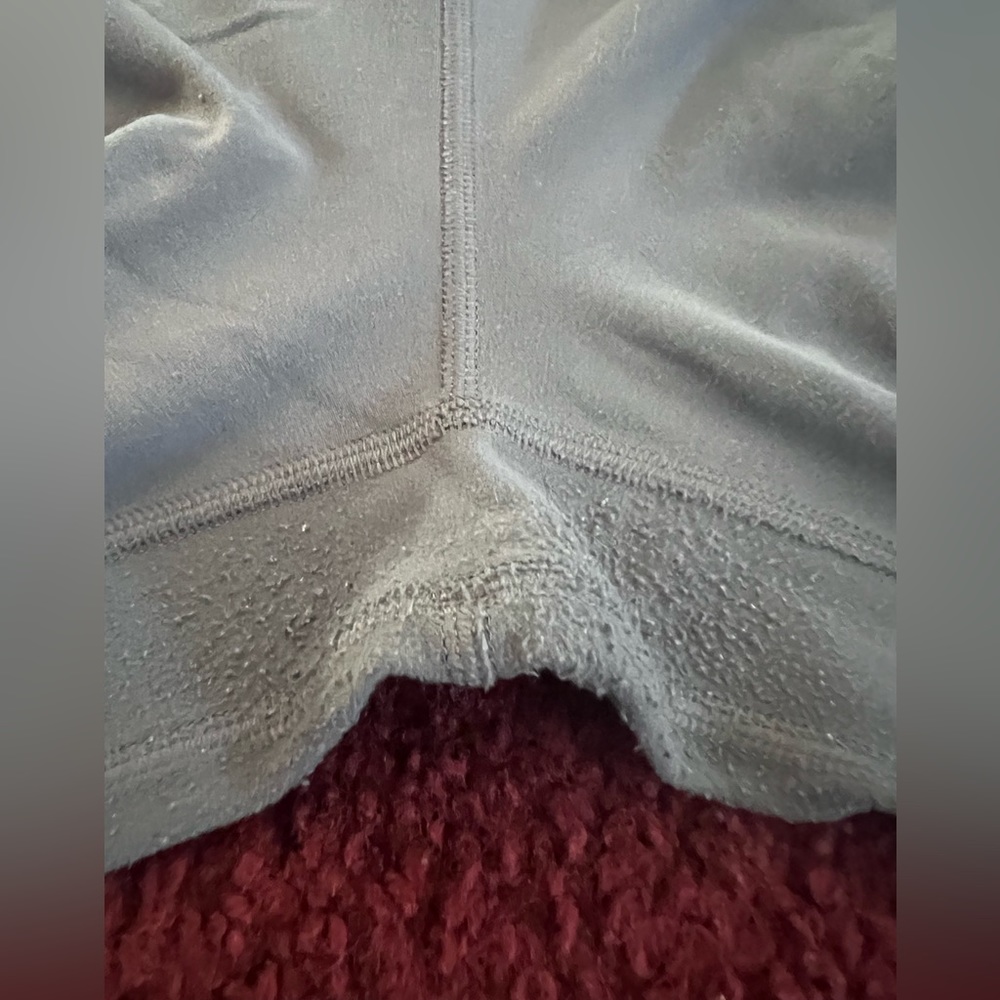 lululemon women’s athletica high rise 3/4 Leggings grey size 6 25” Above-Ankle - Picture 4 of 4